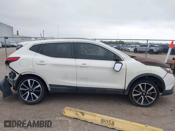 2017 Nissan Rogue S z VIN JN1BJ1CP8HW014731, wystawiony jako IAAI lot #41101662 z przebiegiem 62 882 mil mil oraz . Historia ofert i sprzedaży dostępna na DreamBid. Obrazek 13.