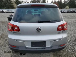 2011 Volkswagen Tiguan SE with VIN WVGBV7AX1BW559924, listed as a Copart auction lot 53914175 with 215,511 mi miles and Clean Title. Bid and sale history available at DreamBid. Image 6.