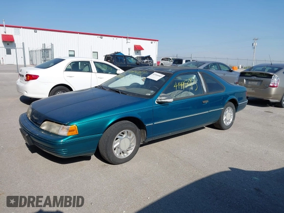1992 Ford Thunderbird with VIN 1FAPP6049NH155435, listed as a IAAI auction lot 41995083 with 152,615 mi miles and . Bid and sale history available at DreamBid. Image 2.