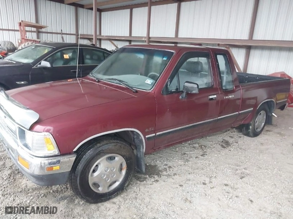 1994 Toyota 2WD Pickups DX with VIN JT4RN93P7R5102658, listed as a IAAI auction lot 41978357 with 177,464 mi miles. Bid and sale history available at carsss.com. Image 2.
