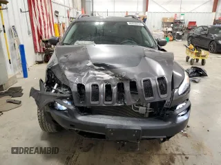 2018 Jeep Cherokee Trailhawk with VIN 1C4PJMBB8JD599791, listed as a Copart auction lot 86650054 with 66,360 mi miles and Non Repairable. Bid and sale history available at DreamBid. Image 5.