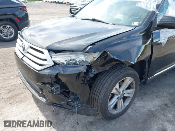 2012 Toyota Highlander Limited z VIN 5TDYK3EH7CS053597, wystawiony jako IAAI lot #42387687 z przebiegiem 134 302 mil mil oraz . Historia ofert i sprzedaży dostępna na DreamBid. Obrazek 6.