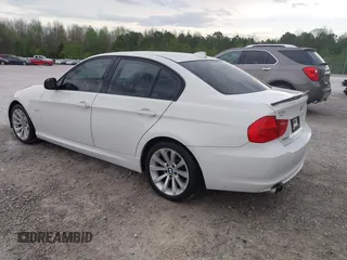 2011 BMW 3 Series 328i with VIN WBAPH7G5XBNN05029, listed as a IAAI auction lot 41955493 with 1 mi miles. Bid and sale history available at carsss.com. Image 3.