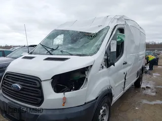 2017 Ford Transit с VIN 1FTYR2CG1HKB01948, выставлен на аукционе IAAI как лот 42005762 с пробегом Не указан миль и . История ставок и продаж доступна на DreamBid. Изображение 6.
