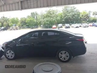 2020 Nissan Versa S z VIN 3N1CN8DV2LL807746, wystawiony jako IAAI lot #42128647 z przebiegiem 121 317 mil mil oraz . Historia ofert i sprzedaży dostępna na DreamBid. Obrazek 15.