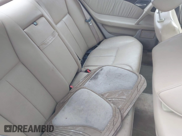 1997 Mercedes-Benz E-Class with VIN WDBJF72F0VA323171, listed as a IAAI auction lot 41739952 with 1 mi miles. Bid and sale history available at carsss.com. Image 8.