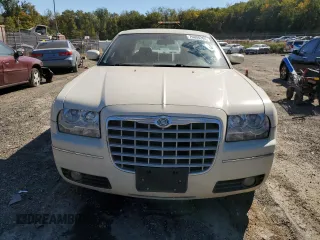 2005 Chrysler 300 with VIN 2C3JA53G55H584006, listed as a Copart auction lot 76698204 with 0 mi miles and Salvage Title. Bid and sale history available at carsss.com. Image 5.