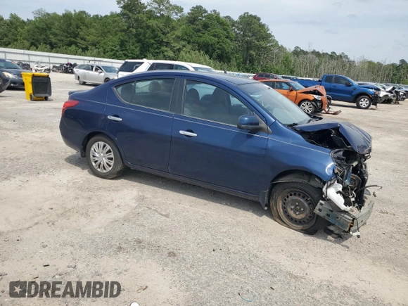 2012 Nissan Versa SV z VIN 3N1CN7AP3CL871598, wystawiony jako Copart lot #56532205 z przebiegiem 78 422 mil mil oraz Szkoda całkowita • Salvage title. Historia ofert i sprzedaży dostępna na DreamBid. Obrazek 4.