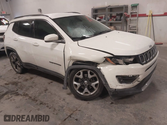2019 Jeep Compass Limited with VIN 3C4NJCCB1KT662905, listed as a IAAI auction lot 41572268 with 105,377 mi miles. Bid and sale history available at carsss.com. Image 1.