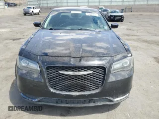 2019 Chrysler 300 Touring with VIN 2C3CCAAG7KH565077, listed as a Copart auction lot 53473735 with 132,873 mi miles and Clean Title. Bid and sale history available at carsss.com. Image 5.