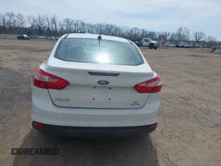 2014 Ford Focus SE with VIN 1FADP3F21EL347114, listed as a IAAI auction lot 41984235 with 110,559 mi miles and . Bid and sale history available at carsss.com. Image 17.