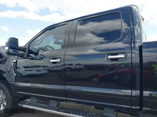 2019 Ford Super Duty F-250 SRW XL with VIN 1FT7W2BT8KEE12706, listed as a IAAI auction lot 41906683 with 121,758 mi miles. Bid and sale history available at carsss.com. Image 14.