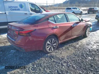 2020 Nissan Altima SV z VIN 1N4BL4DW6LC258571, wystawiony jako IAAI lot #41428795 z przebiegiem 74 977 mil mil oraz . Historia ofert i sprzedaży dostępna na DreamBid. Obrazek 4.