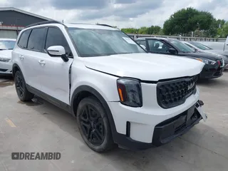 2024 Kia Telluride EX X-Line z VIN 5XYP3DGC4RG483058, wystawiony jako IAAI lot #42070627 z przebiegiem 15 690 mil mil oraz . Historia ofert i sprzedaży dostępna na DreamBid. Obrazek 1.
