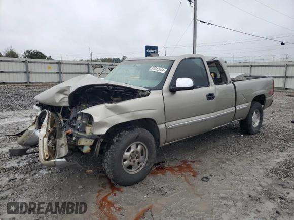 1999 GMC New Sierra 1500 SLE with VIN 1GTEK19T2XE552146, listed as a Copart auction lot 81512644 with 194,272 mi miles and Salvage Title. Bid and sale history available at carsss.com. Image 1.