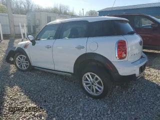2015 MINI Countryman with VIN WMWZB3C51FWR44600, listed as a Copart auction lot 49440555 with 105,650 mi miles and Clean Title. Bid and sale history available at DreamBid. Image 2.