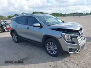 2024 GMC Terrain SLT z VIN 3GKALPEG4RL187242, wystawiony jako IAAI lot #41235760 z przebiegiem 19 381 mil mil oraz . Historia ofert i sprzedaży dostępna na DreamBid. Obrazek 1.