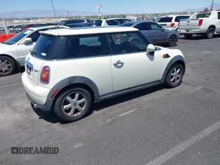 2007 MINI Hardtop with VIN WMWMF33567TU62285, listed as a IAAI auction lot 42517575 with 137,542 mi miles and . Bid and sale history available at DreamBid. Image 4.