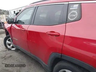 2019 Jeep Compass Altitude with VIN 3C4NJCBB0KT835265, listed as a IAAI auction lot 41298156 with 151,822 mi miles and . Bid and sale history available at DreamBid. Image 14.