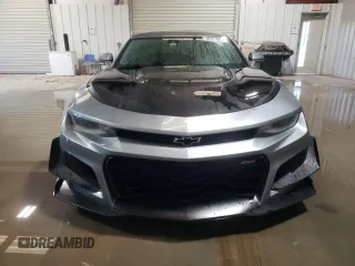 2023 Chevrolet Camaro ZL1 with VIN 1G1FK1R64P0156885, listed as a Copart auction lot 81836734 with 21,588 mi miles and Clean title. Bid and sale history available at DreamBid. Image 5.