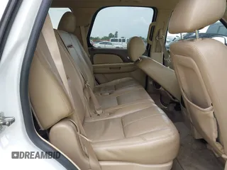2011 Chevrolet Tahoe LT z VIN 1GNSCBE07BR243556, wystawiony jako IAAI lot #42306995 z przebiegiem Nie podano mil oraz . Historia ofert i sprzedaży dostępna na DreamBid. Obrazek 8.
