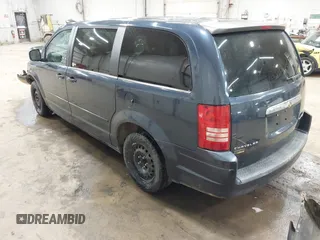 2009 Chrysler Town & Country LX with VIN 2A8HR44E79R597925, listed as a IAAI auction lot 42039180 with 226,138 mi miles. Bid and sale history available at carsss.com. Image 3.