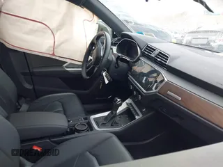 2021 Audi Q3 S line Premium Plus z VIN WA1EECF3XM1039439, wystawiony jako IAAI lot #42400021 z przebiegiem 41 740 mil mil oraz . Historia ofert i sprzedaży dostępna na DreamBid. Obrazek 5.