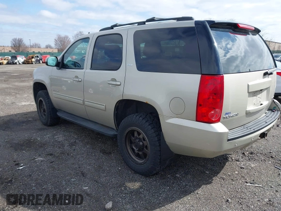 2013 GMC Yukon SLT with VIN 1GKS2CE03DR132642, listed as a IAAI auction lot 41736858 with 1 mi miles. Bid and sale history available at carsss.com. Image 3.