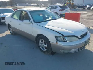 1997 Lexus ES 300 Luxury Sport Sdn with VIN JT8BF22G8V0064497, listed as a IAAI auction lot 41539023 with 88,798 mi miles. Bid and sale history available at carsss.com. Image 1.