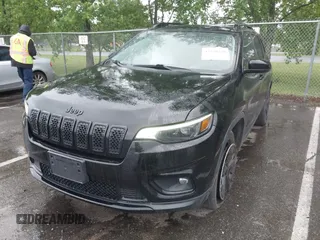 2019 Jeep Cherokee Latitude Plus with VIN 1C4PJMLN7KD487994, listed as a IAAI auction lot 42310256 with 109,178 mi miles and . Bid and sale history available at DreamBid. Image 17.