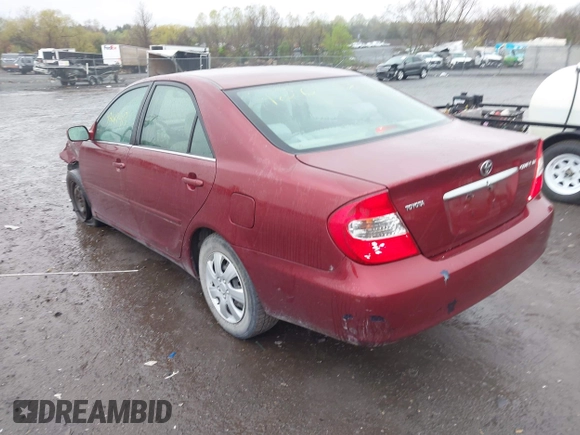 2004 Toyota Camry LE with VIN 4T1BE32K04U314445, listed as a IAAI auction lot 42017413 with 137,702 mi miles. Bid and sale history available at carsss.com. Image 3.