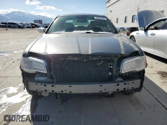 2012 Chrysler 300 Limited z VIN 2C3CCACGXCH204098, wystawiony jako Copart lot #49424685 z przebiegiem 258 888 mil mil oraz Szkoda całkowita • Salvage title. Historia ofert i sprzedaży dostępna na DreamBid. Obrazek 5.