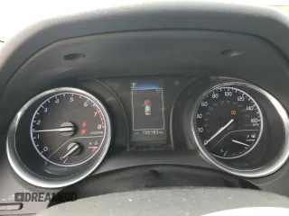 2020 Toyota Camry SE z VIN 4T1G11AKXLU371418, wystawiony jako Copart lot #56050785 z przebiegiem 106 183 mil mil oraz Szkoda całkowita • Salvage title. Historia ofert i sprzedaży dostępna na DreamBid. Obrazek 9.
