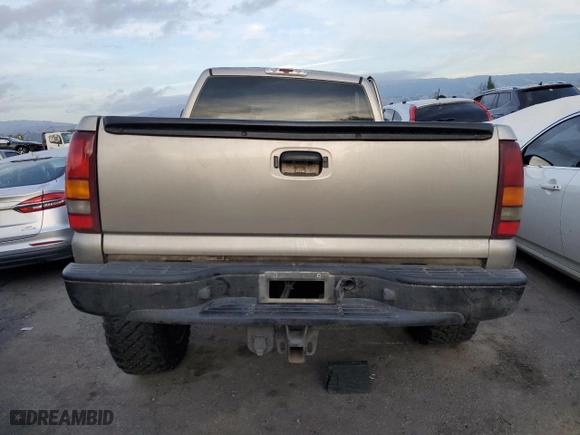 2002 Chevrolet Silverado 1500 LS with VIN 1GCEK14V62Z234928, listed as a Copart auction lot 41534165 with 0 mi miles and Salvage Title. Bid and sale history available at carsss.com. Image 6.