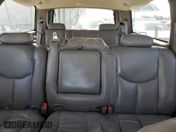 2005 Chevrolet Suburban LS with VIN 1GNEC16Z65J128499, listed as a Copart auction lot 62998585 with 176,223 mi miles and Salvage title. Bid and sale history available at DreamBid. Image 10.