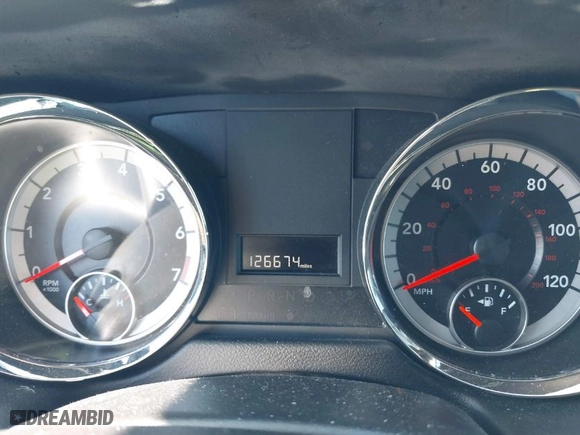 2019 Dodge Grand Caravan SXT with VIN 2C4RDGCG2KR656139, listed as a IAAI auction lot 40643548 with 126,674 mi miles. Bid and sale history available at carsss.com. Image 7.