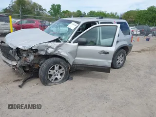 2005 Ford Escape XLT с VIN 1FMYU93125KB21037, выставлен на аукционе IAAI как лот 42256389 с пробегом 173 080 миль миль и . История ставок и продаж доступна на DreamBid. Изображение 2.