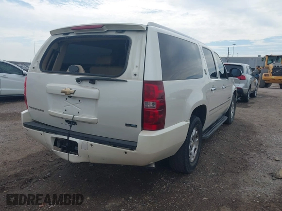 2010 Chevrolet Suburban LTZ with VIN 1GNUCKE03AR248244, listed as a IAAI auction lot 41677238 with 184,698 mi miles. Bid and sale history available at carsss.com. Image 4.