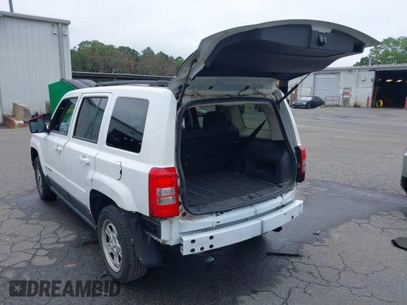 2012 Jeep Patriot Sport with VIN 1C4NJPBA1CD687312, listed as a IAAI auction lot 42651235 with 122,206 mi miles and . Bid and sale history available at DreamBid. Image 3.