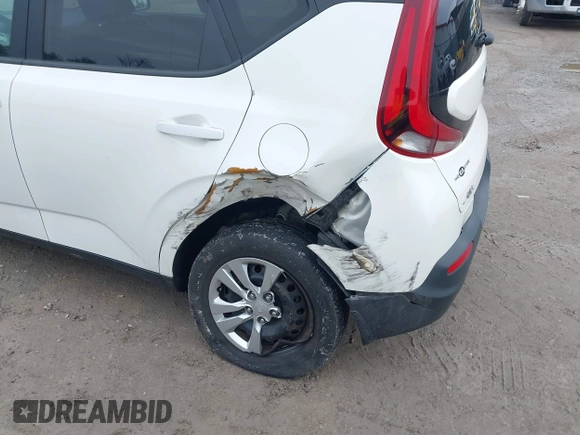 2021 Kia Soul S with VIN KNDJ23AU2M7143076, listed as a IAAI auction lot 41737738 with 57,990 mi miles and . Bid and sale history available at DreamBid. Image 6.