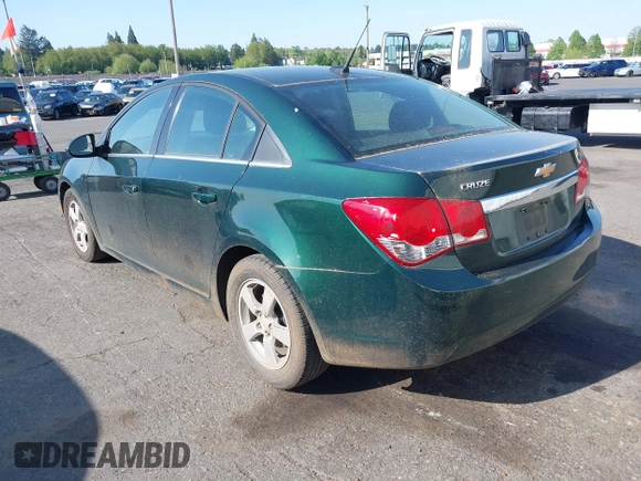2014 Chevrolet Cruze 1LT with VIN 1G1PC5SB0E7422942, listed as a IAAI auction lot 42107523 with 137,701 mi miles and . Bid and sale history available at DreamBid. Image 3.