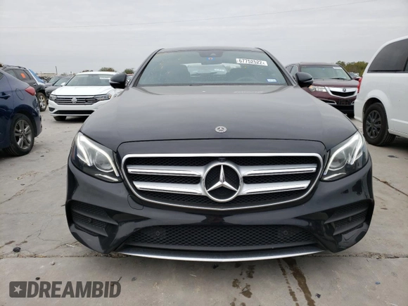 2019 Mercedes-Benz E-Class E 300 with VIN WDDZF4JB6KA606838, listed as a Copart auction lot 67752522 with 33,602 mi miles. Bid and sale history available at carsss.com. Image 5.