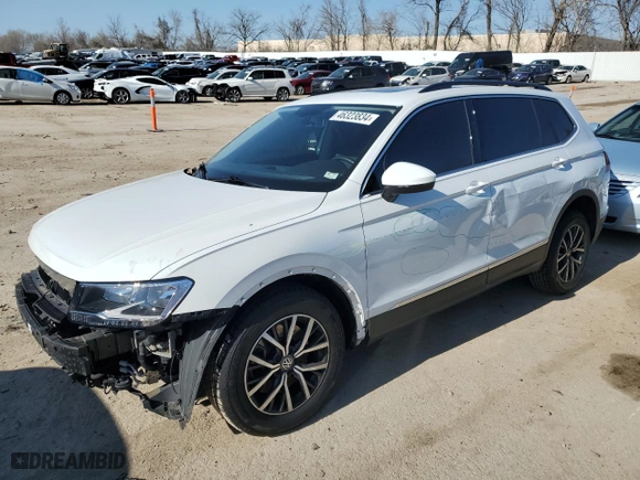 2020 Volkswagen Tiguan SE with VIN 3VV2B7AX4LM174700, listed as a Copart auction lot 46323834 with 53,276 mi miles and Salvage Title. Bid and sale history available at carsss.com. Image 1.