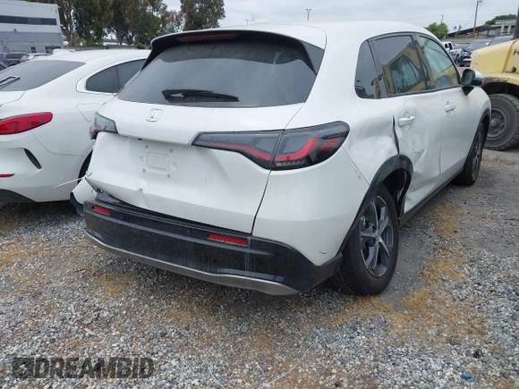 2025 Honda HR-V EX-L z VIN 3CZRZ1H77SM724962, wystawiony jako IAAI lot #41899191 z przebiegiem 3244 mil mil oraz . Historia ofert i sprzedaży dostępna na DreamBid. Obrazek 4.
