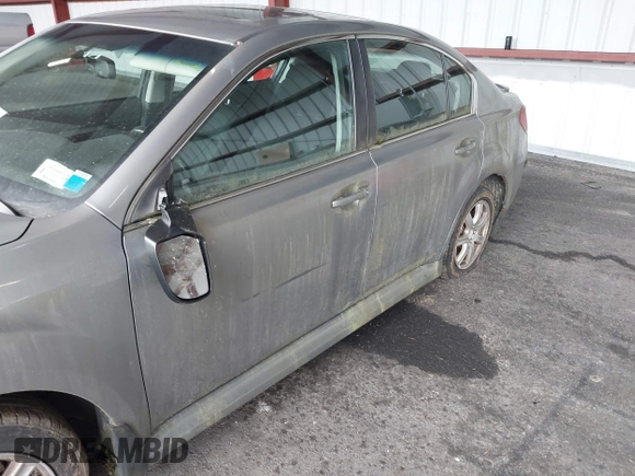 2010 Subaru Legacy Premium All-Weather Anniversary z VIN 4S3BMBG64A3210412, wystawiony jako IAAI lot #41977414 z przebiegiem 295 589 mil mil oraz . Historia ofert i sprzedaży dostępna na DreamBid. Obrazek 6.