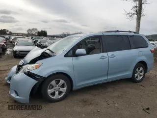 2015 Toyota Sienna LE AAS with VIN 5TDKK3DC0FS682599, listed as a Copart auction lot 45559945 with 66,031 mi miles and Salvage Title. Bid and sale history available at carsss.com. Image 1.