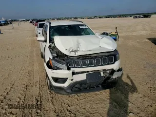 2019 Jeep Compass Latitude with VIN 3C4NJCBB7KT762945, listed as a Copart auction lot 55917165 with 100,854 mi miles and Salvage title. Bid and sale history available at DreamBid. Image 14.