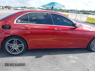 2020 Mercedes-Benz E 350 z VIN WDDZF8DB1LA747787, wystawiony jako IAAI lot #42310513 z przebiegiem 64 707 mil mil oraz . Historia ofert i sprzedaży dostępna na DreamBid. Obrazek 13.