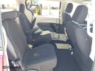 2022 Chrysler Voyager LX with VIN 2C4RC1CG6NR226926, listed as a IAAI auction lot 41915443 with 56,816 mi miles. Bid and sale history available at carsss.com. Image 8.