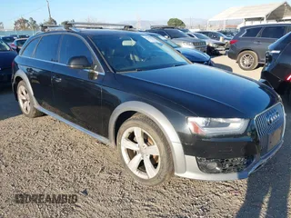 2013 Audi allroad Premium with VIN WA19FAFL8DA142099, listed as a IAAI auction lot 41641097 with 152,559 mi miles. Bid and sale history available at carsss.com. Image 1.
